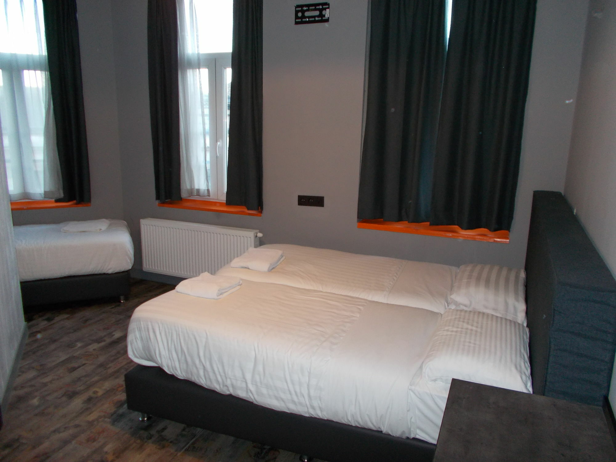 Urban City Centre Hostel Brüksel Dış mekan fotoğraf